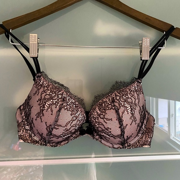 Beautiful Victoria’s Secret Lace Bra, 34C